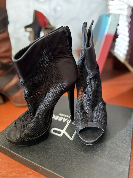 Женская обувь, туфли