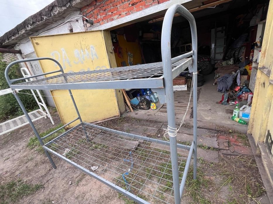 Продам  2х ярустные кровати