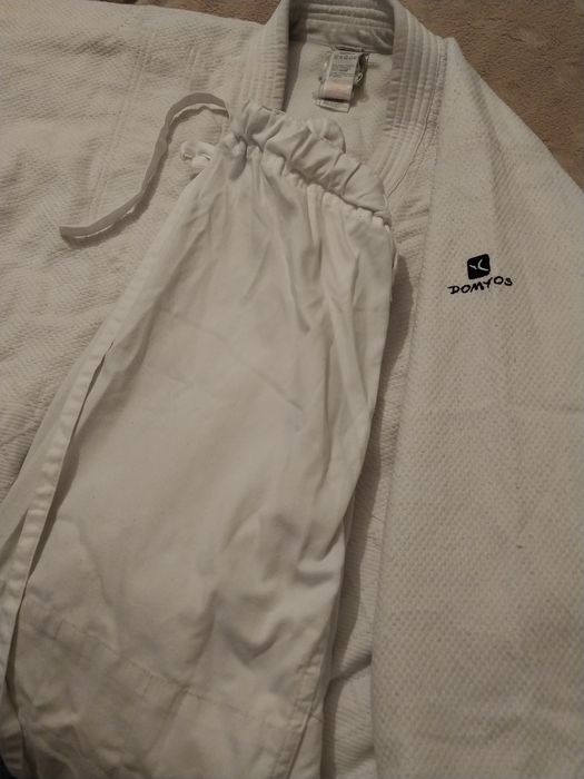 Кимано дзюдо с поясом