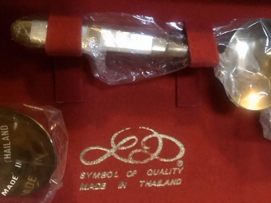 Естествен седеф позлатени прибори