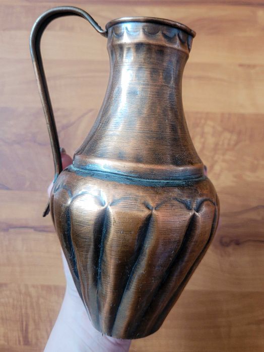 Меден съд, кана, ваза