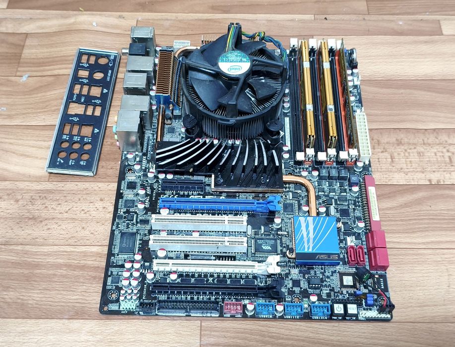 Игровая плата Asus Core i7 комплект