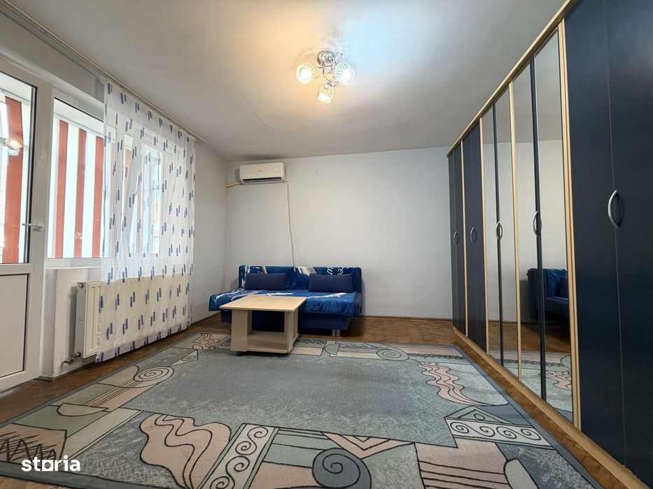 Apartament 2 camere 54 mp utili, loc de parcare in curte  - Zona centr