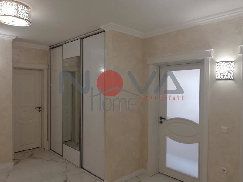 Продава се Тристаен апартамент в Варна, Операта - 145 кв.м за 2318 €/кв.м - Снимка #10