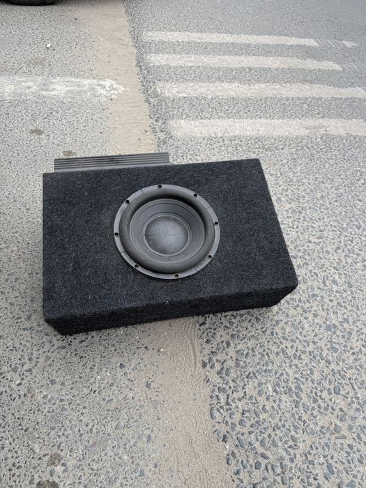 Продам саббуфер 240