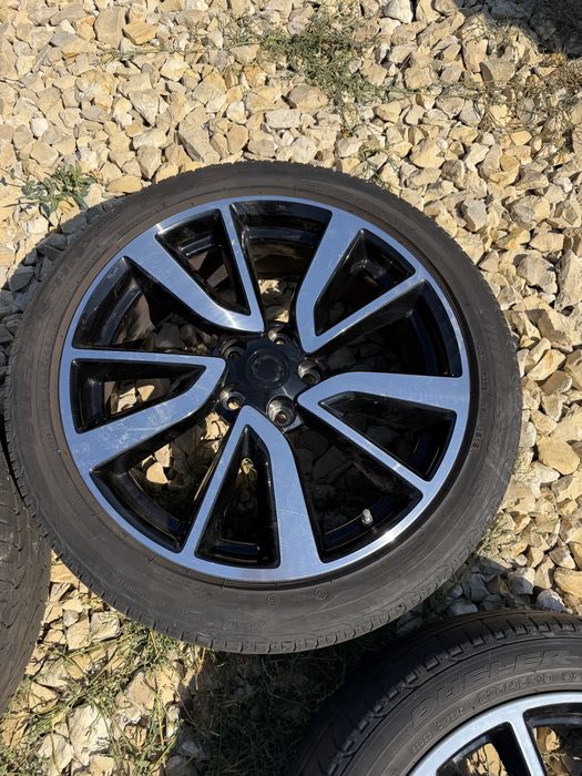 Оригинални джанти с гуми Qashqai,Juke,X-Trail 5x114,3 19 цола