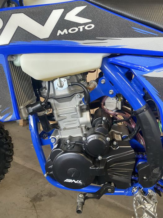 Cross 300cc Bnk nou cu garantie si livrare in toata tara