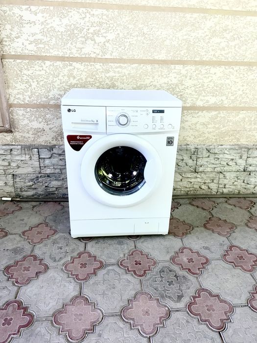 Продам стиральную машинку LG