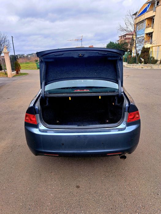 Хонда Акорд  автоматик  бензин