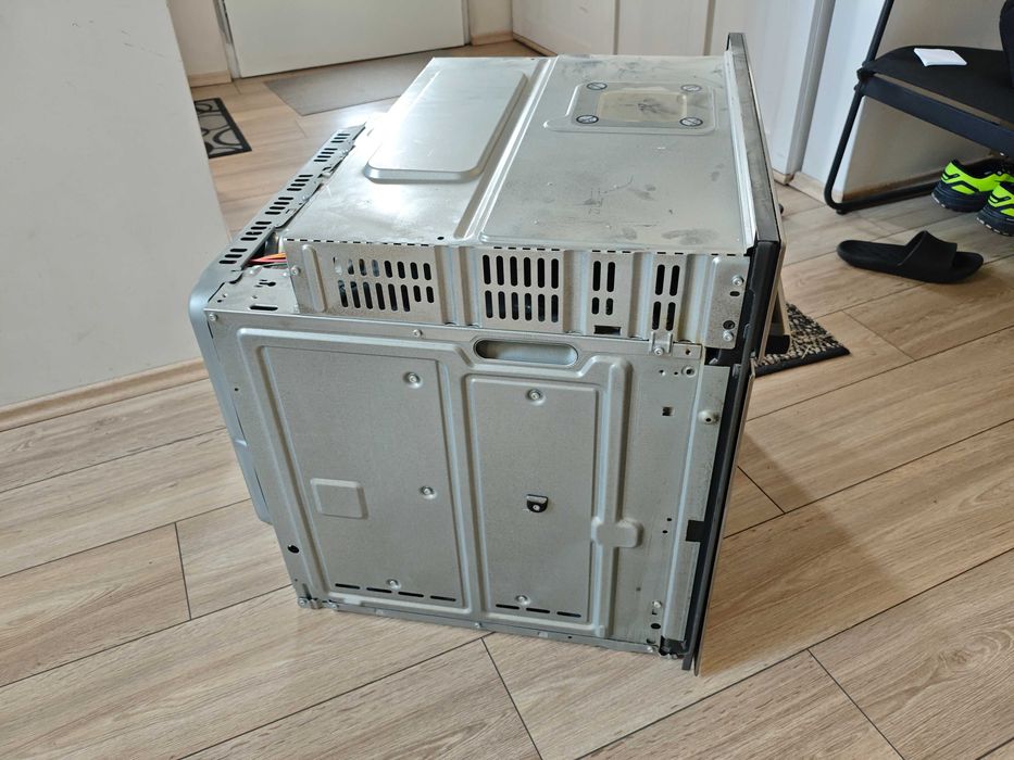 Фурна за вграждане Bosch HBA73B250 (Произведена в Германия) – ЗА ЧАСТИ / РЕМОНТ