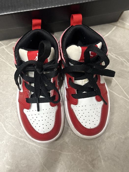 Детские кроссовки Nike Jordan