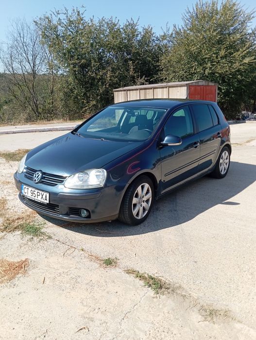 VW Golf V  1.6 benzina