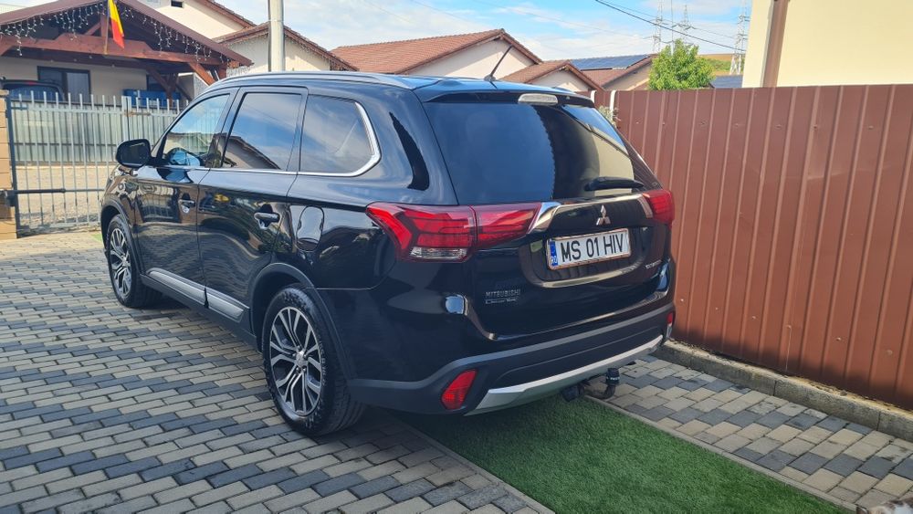 Mitsubishi Outlander, 2016, 2.2 Diesel, 7 locuri, ACCEPT SCHIMB cu DACIA SPRING!