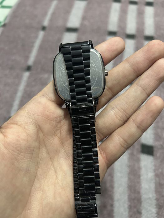 часы Casio , черного цвета