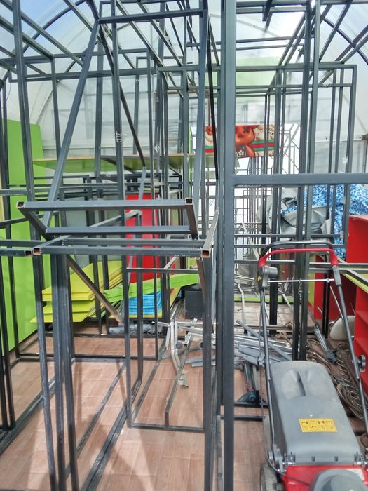 Стилажи для бутиков