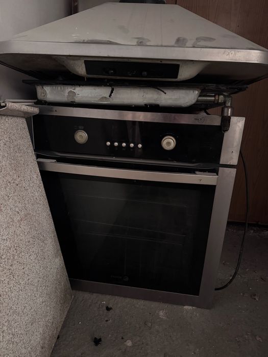 Продам духовку и вытяжку