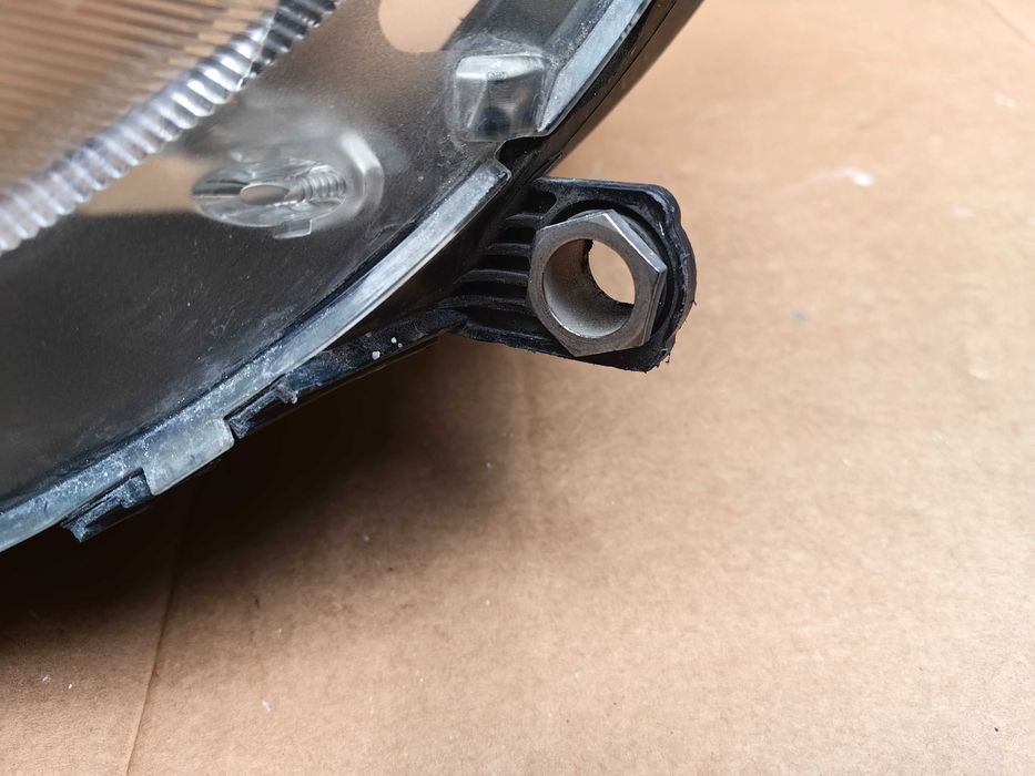 Фар за Mini Cooper R56 Xenon / Мини Купър Р56 Ксенон