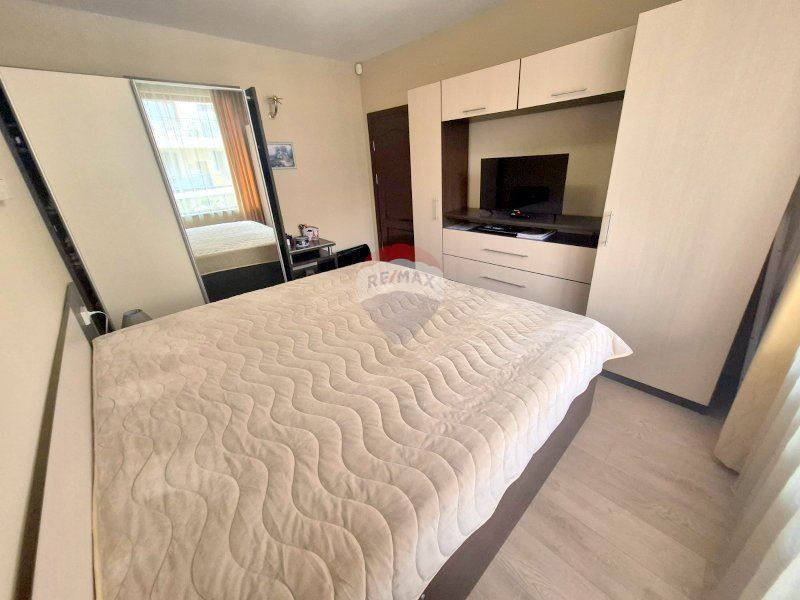 Продава се Тристаен апартамент в к.к. Златни пясъци - 118 кв.м за 1657 €/кв.м - Снимка #7