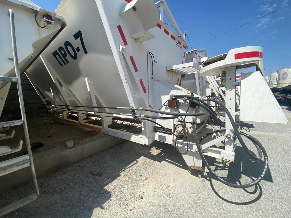 Пескоразбрасыватель ПРО-7