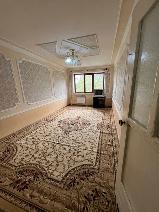 Nihol restoran yonida uchinchi qavat uch hona