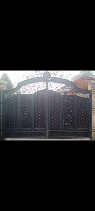 Ворота с калиткой.