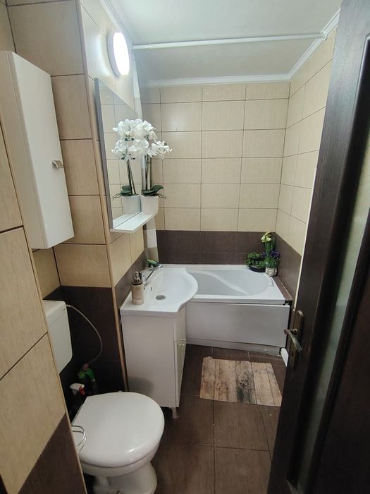Chirie apartament cu doua camere zona buna
