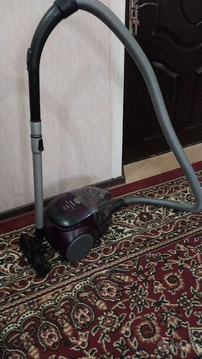 Продается пылесос Philips