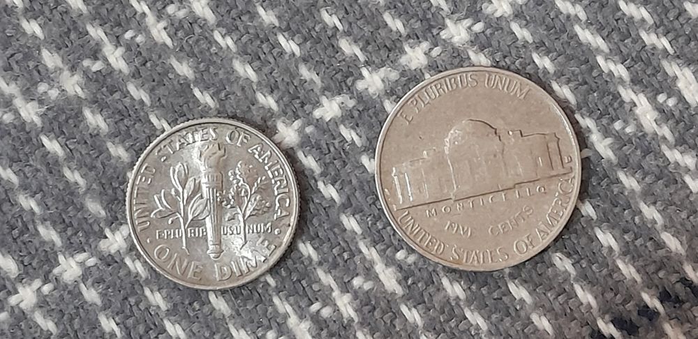 Продам монеты разные