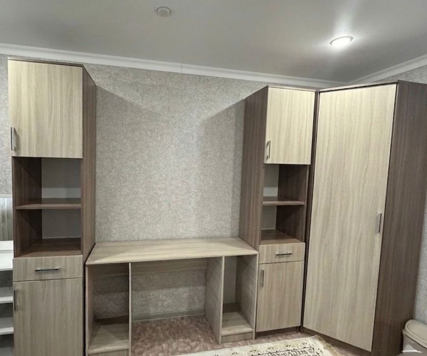 Шкаф сатылады высота 2метр