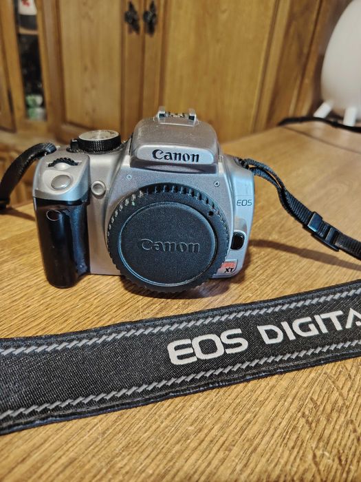 Aparat fotoCanon REBEL  XT