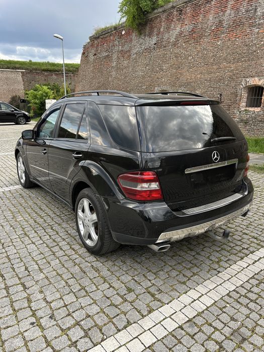 Mercedes ML+platforma Gala Syriusz