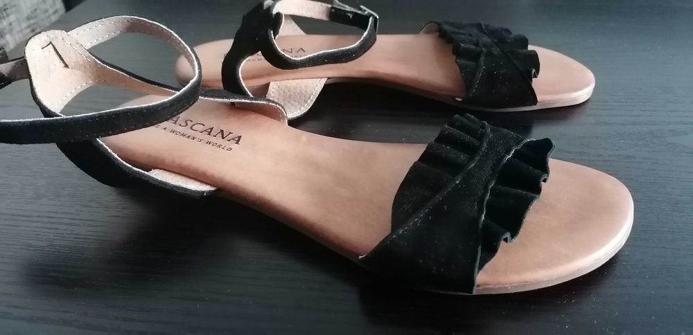 Кожени сандали Lascana