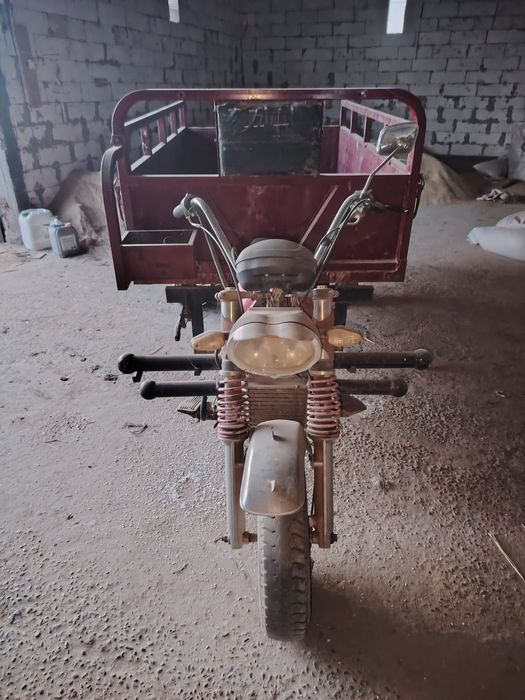 Mototsikl sotiladi arzon narxda