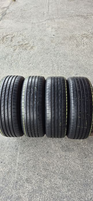 4 anvelope vara Goodyear 215/55/18,dot 2020.Pretul este pe bucata.