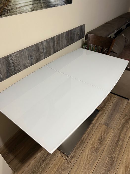 Трапезна кухненска маса