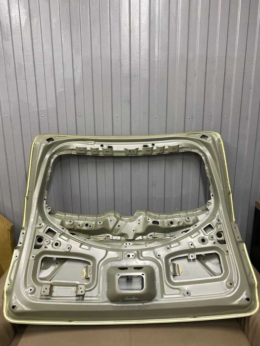 Haval M6 дверь багажника