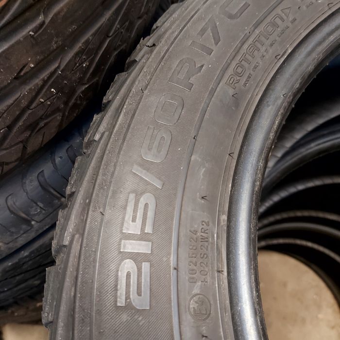 215/60/17С Nokian 4бр.гуми