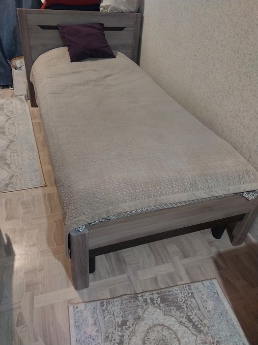 Кровать на продажу