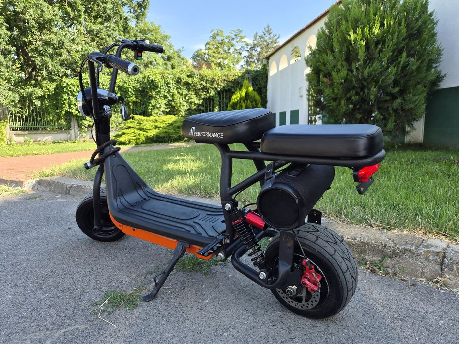 Scuter electric mini harley