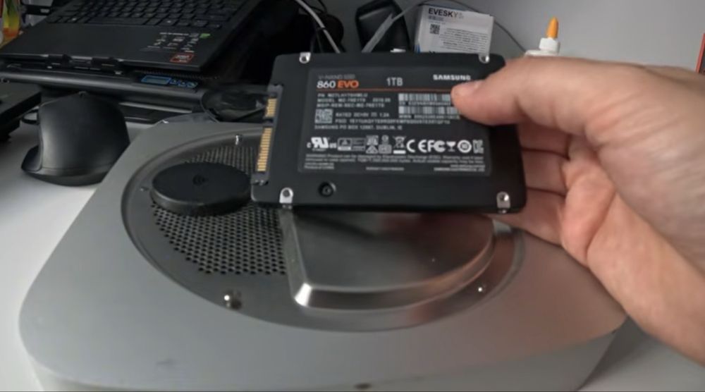 Mac Mini A1347 late 2014 1 tb ssd