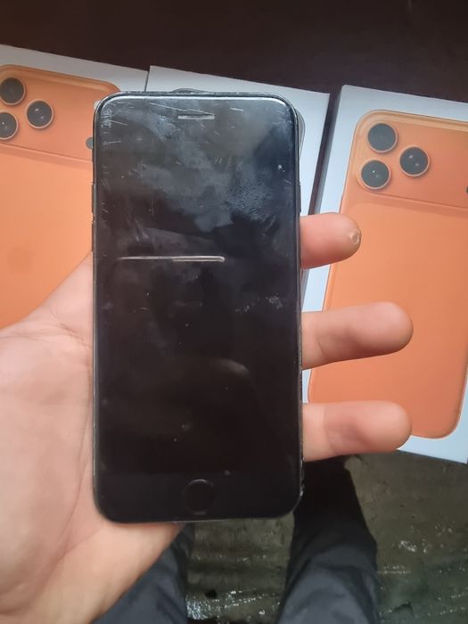 Iphone 7  sirochni sotiladi