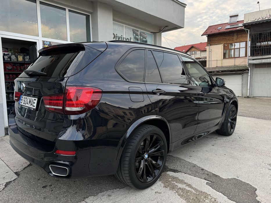 Vând BMW X5 3.0d