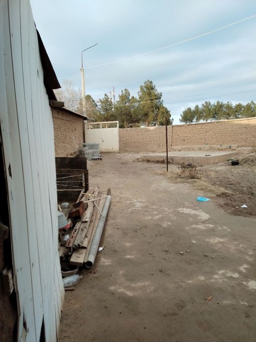 Yer uchastkasi  2 sotik