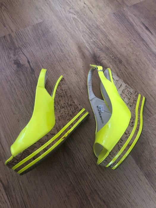 Обувки на платформа