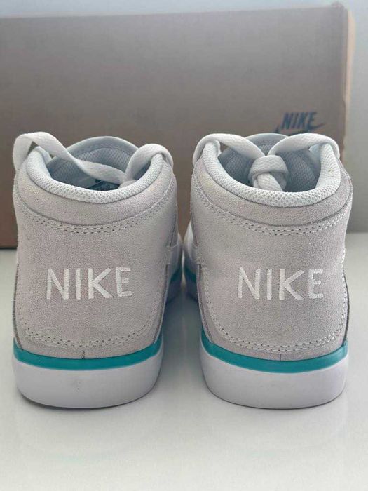 Мъжки кецове Nike Suketo