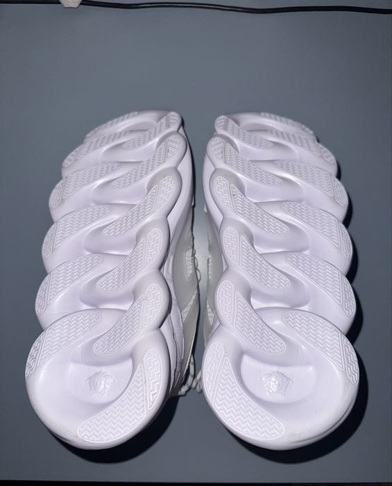 Versace Chain Reaction