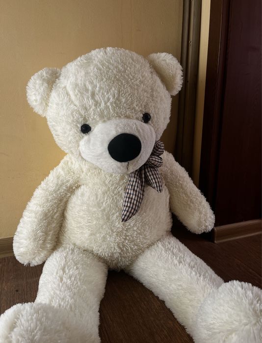 Продавам плюшено мече.