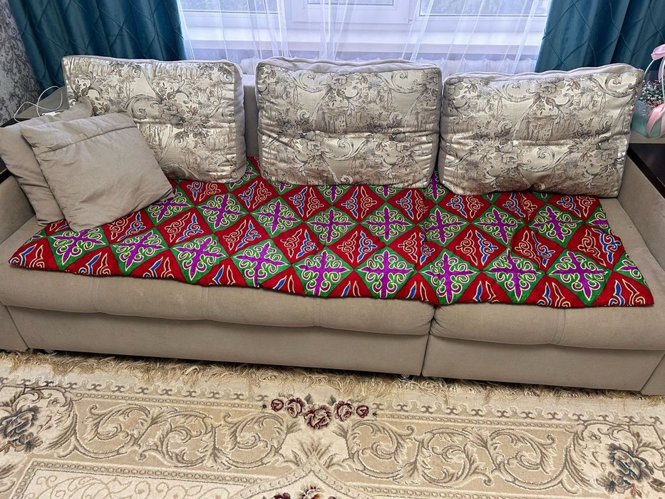 Продам диван в хорошем состоянии