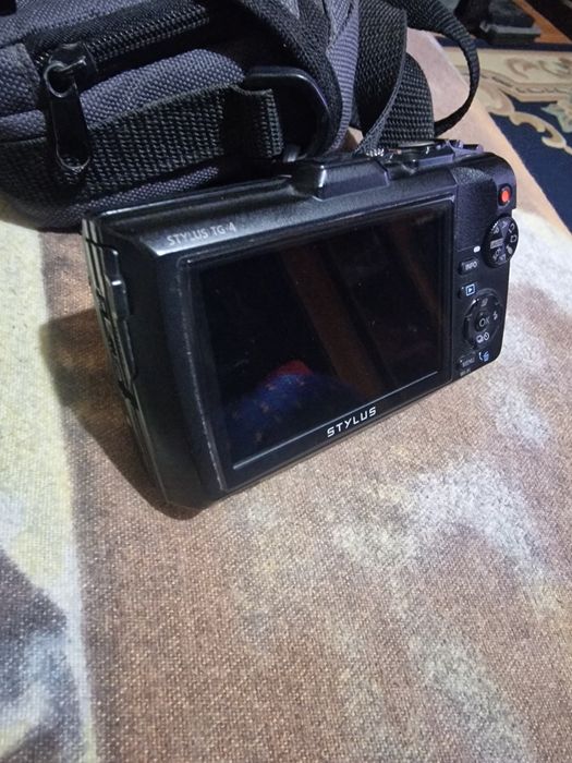 Aparat foto video Olympus Tough TG-4