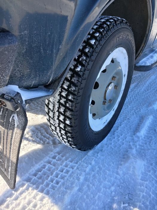 Продам ниву на активном ходу